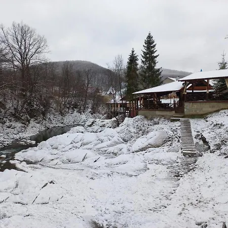 федорчуків гірська хатина Tatil Evi *